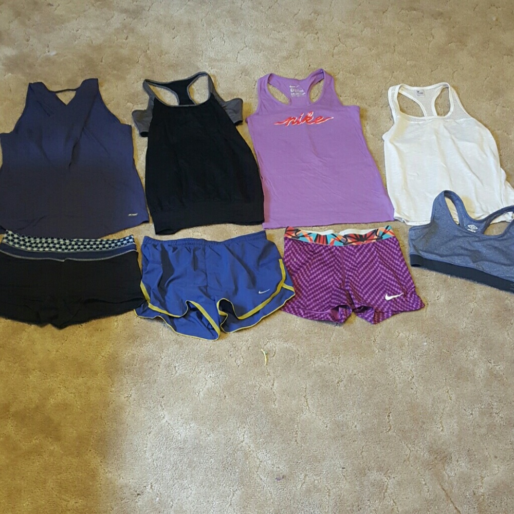 GREAT DEAL!! Bundle of workout clothes!